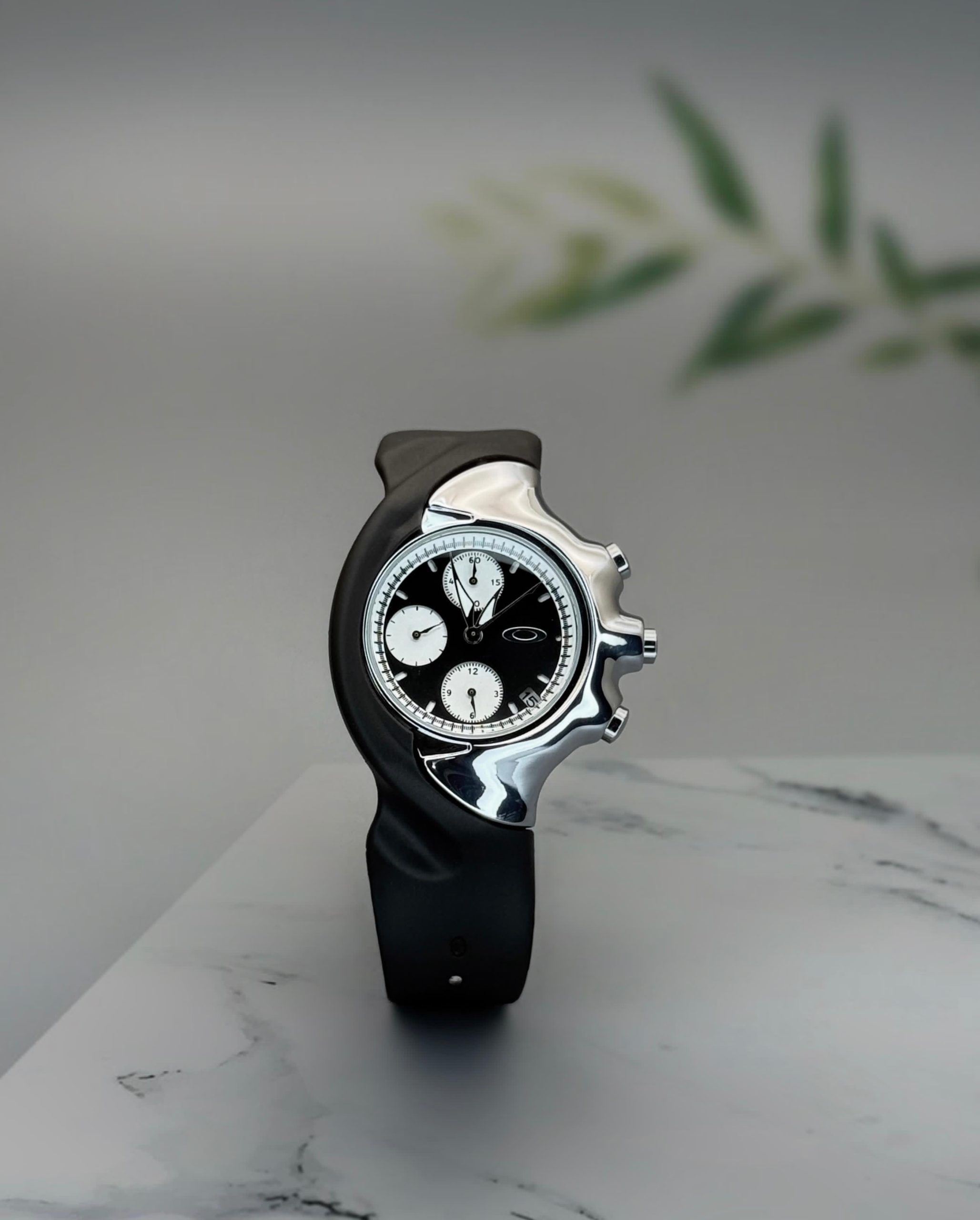 Oeklay Men's Black Dial Quartz Watch - Zaina Boutique