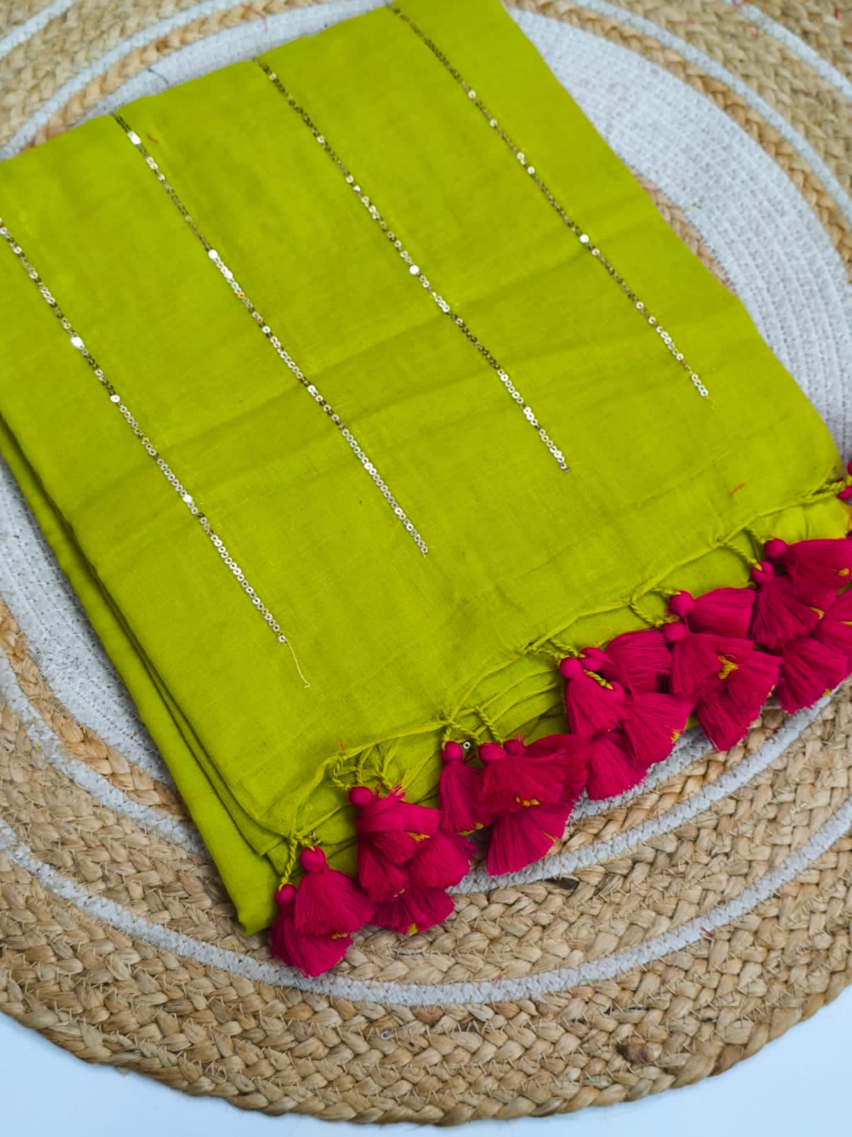 Pure Mullcotton Sequence Chain Saree - Image 4