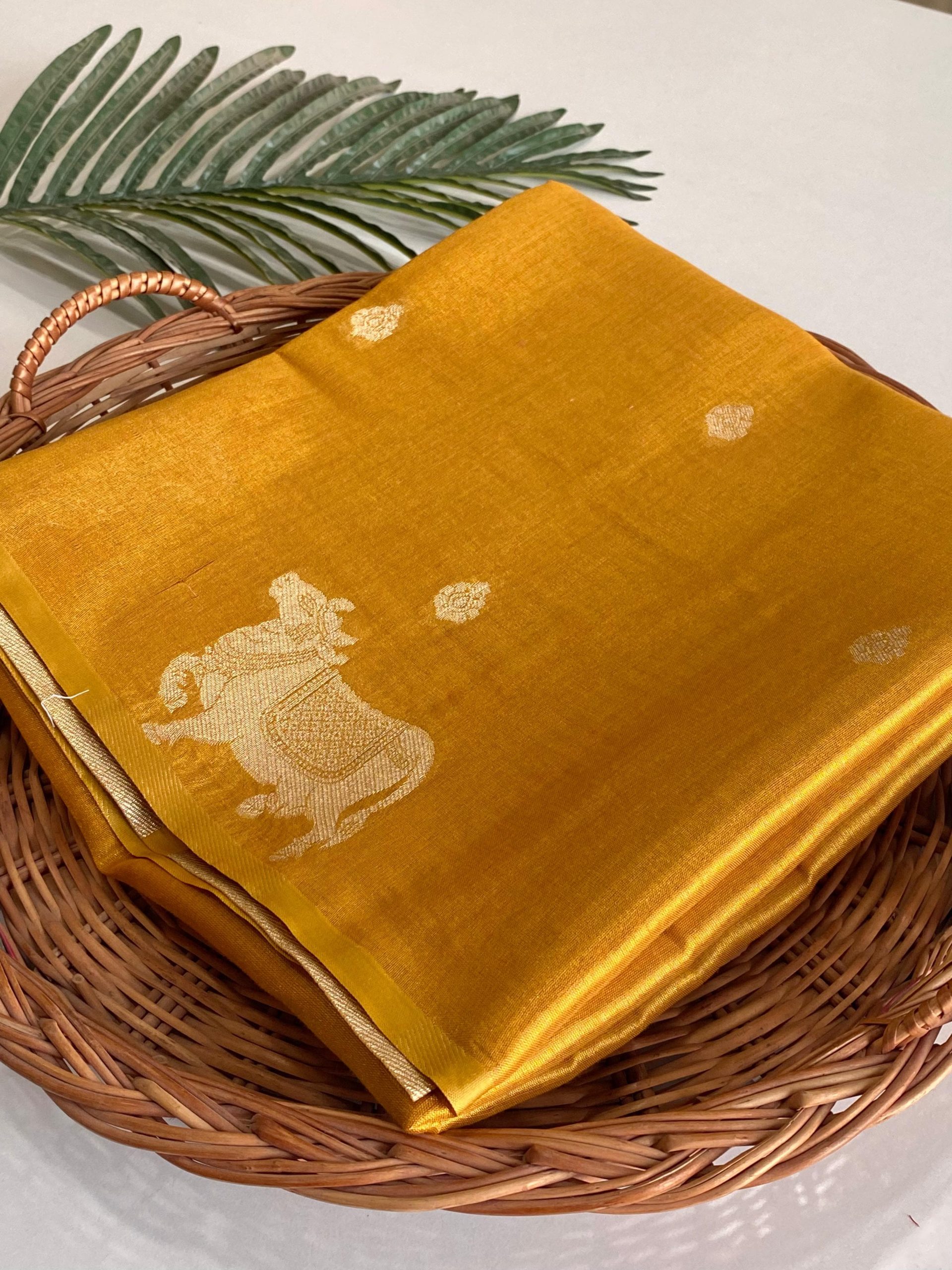 Kamdhenu Premium Zari Tissue Weaving Saree - Image 15