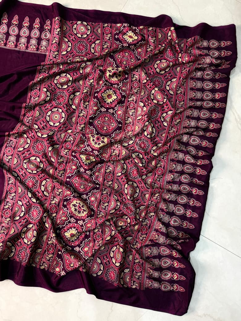 Ajrakh Aura Crepe Silk Saree - Image 2