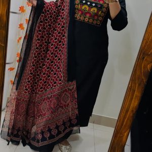 Premium Rich Dhabu Cotton Mirror Work Kurti Pant Dupatta Set