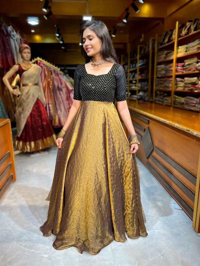 DIVA Sparkle Space Silk Anarkali Set - Image 4