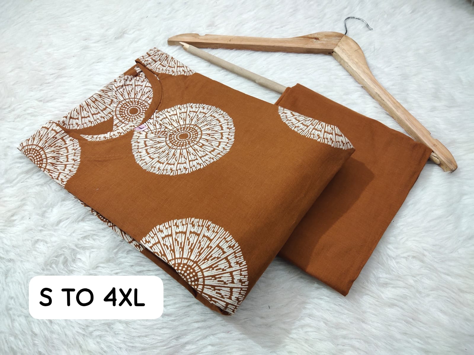 Jaipuri Angrakha Cambric Cotton Kurti Pant Set - Image 27