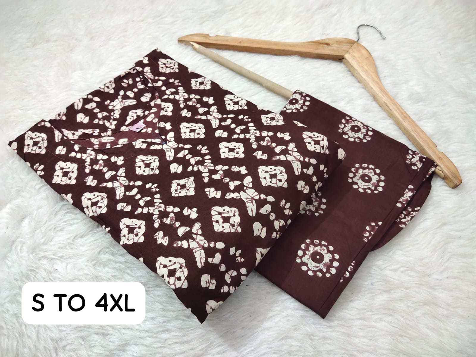 Jaipuri Angrakha Cambric Cotton Kurti Pant Set - Image 17