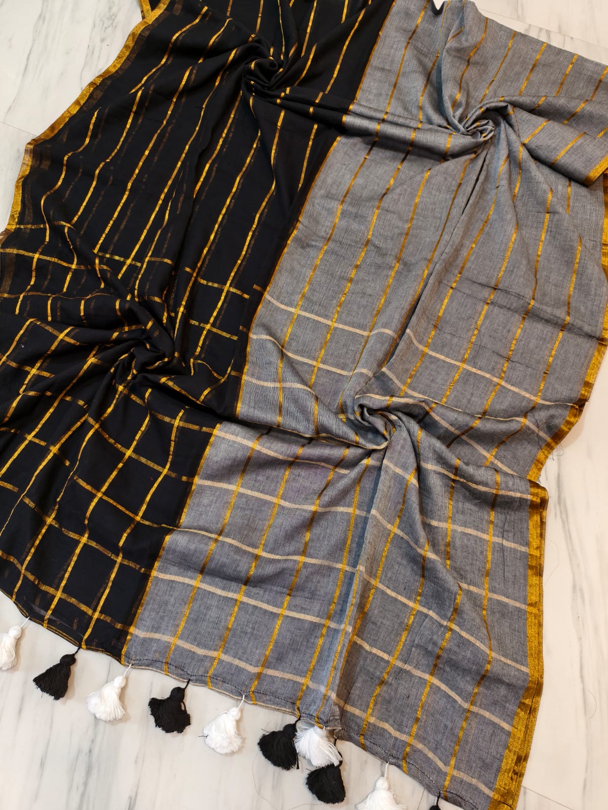 Pure 120 Count Mul Cotton Zari Stripes Saree - Image 2