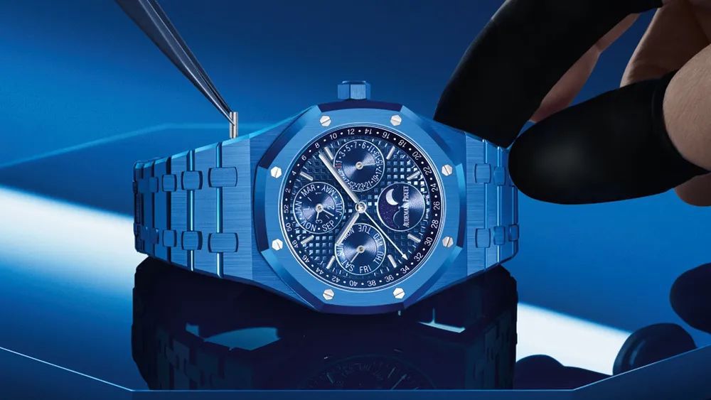 Audeemars Pigguet Royal Oak Jumbo Blue Automatic Men’s Watch - Image 2