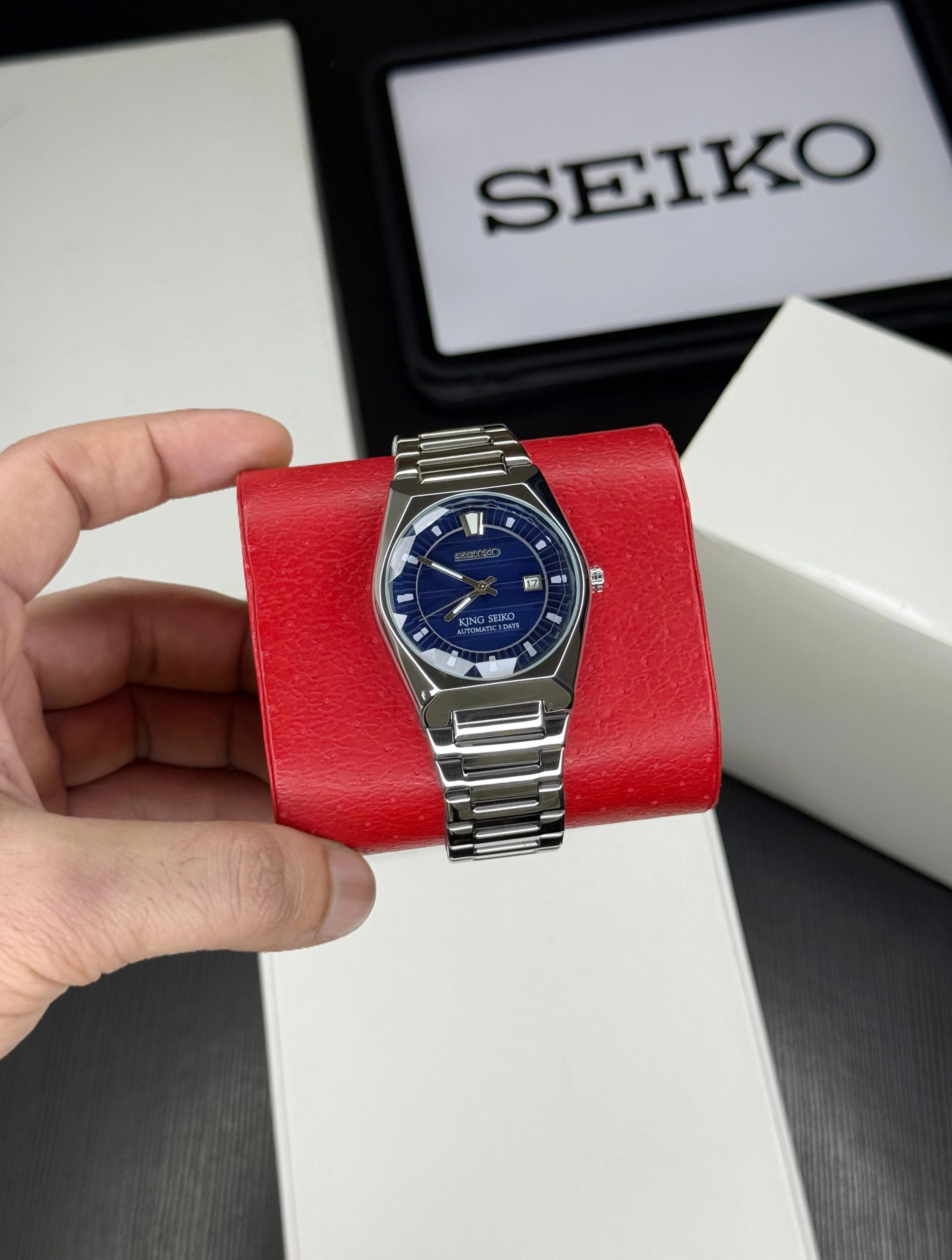 Seikoe Midnight Luxury Silver Strap Men’s Watch - Image 3