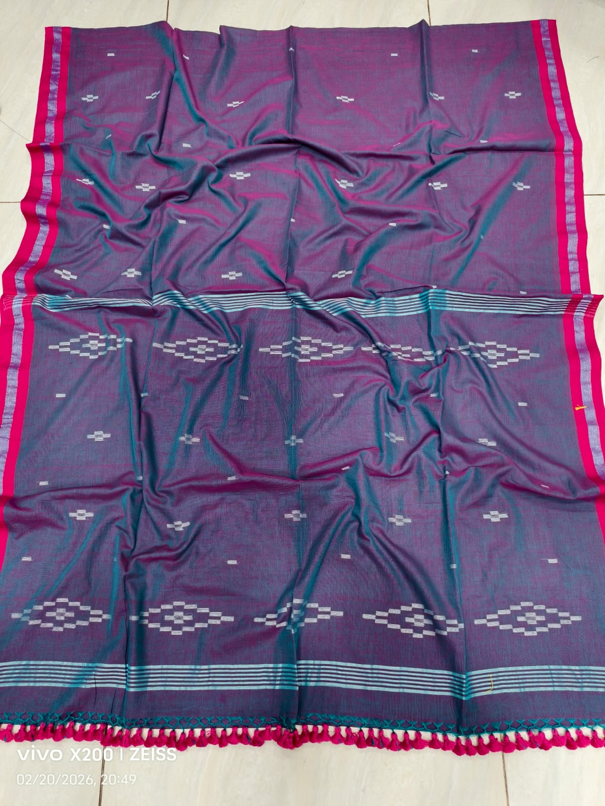 Exclusive Handloom Mul Cotton Saree with Blouse Piece - Image 7
