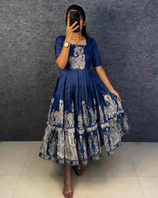 Kalamkari Kalahasti Kota Maxi Gown - Image 12