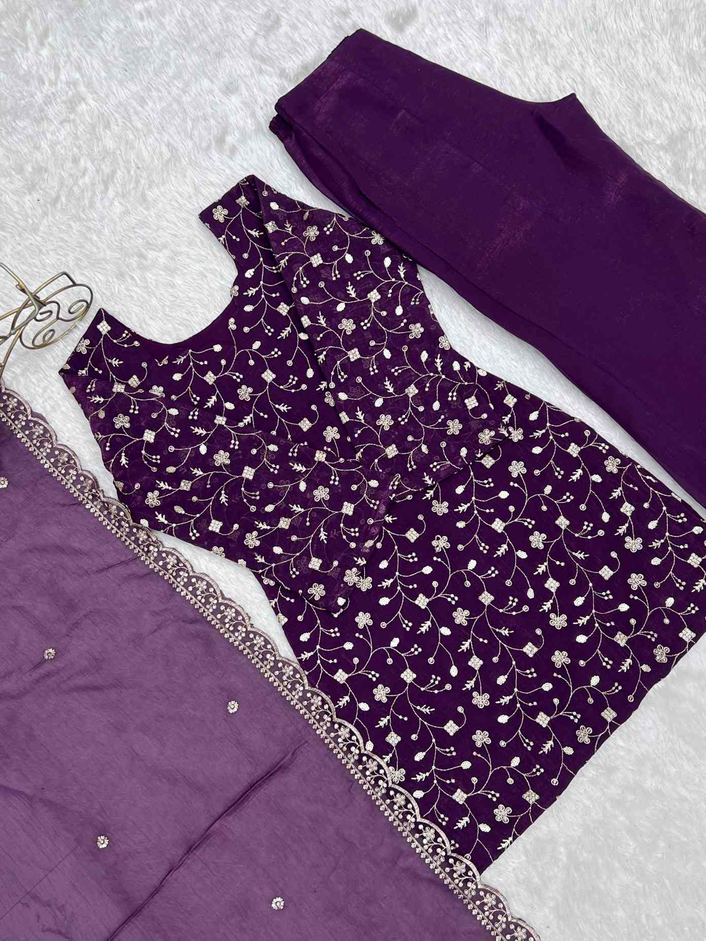 Premium Crunchy Silk Kurti, Bell Bottom Pant & Dupatta Set - Image 4