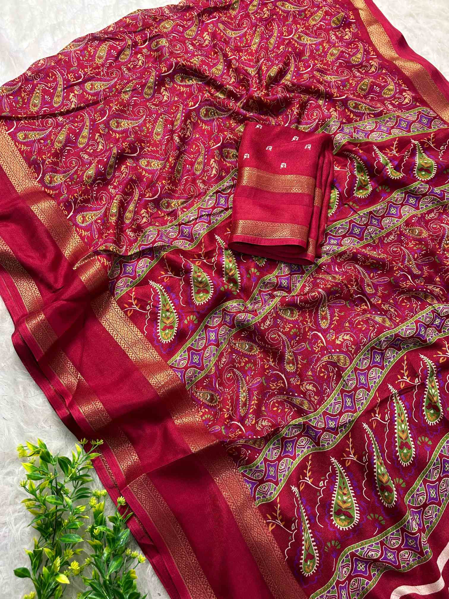 Premium Heavy Mass Mellow Uniform Saree Collection