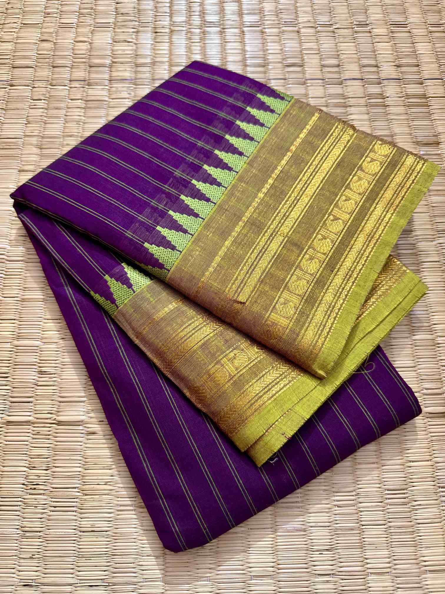 Thandavalam Vertical Stripe Pure Cotton Saree - Image 11
