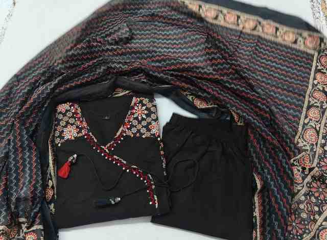 Elegant Angrakha Style Kurta Pant & Dupatta Set - Image 4