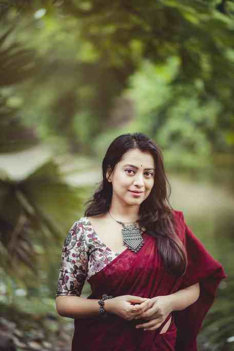 Dark Linen Soft Linen Saree - Image 8
